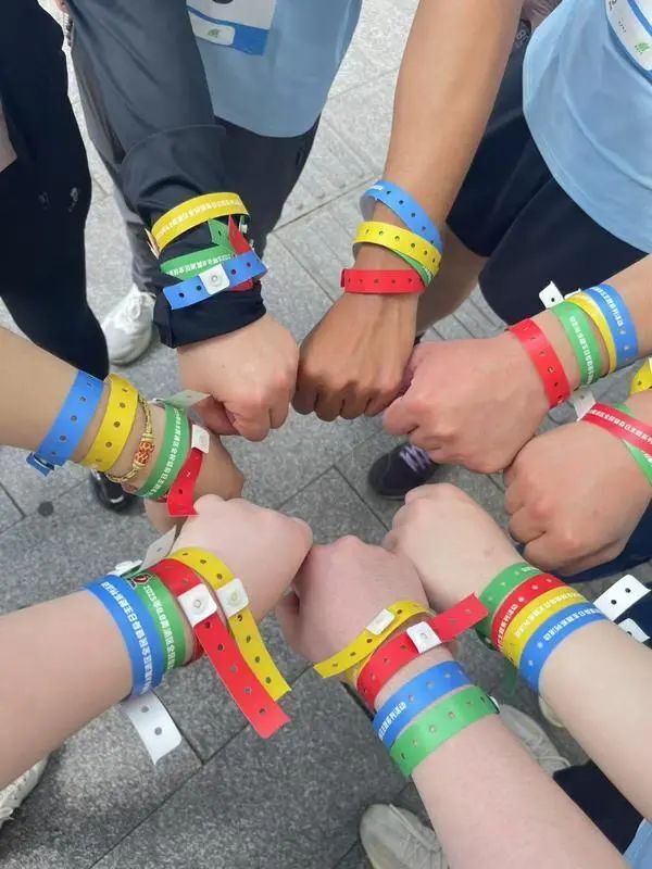 道表示, 热情投入