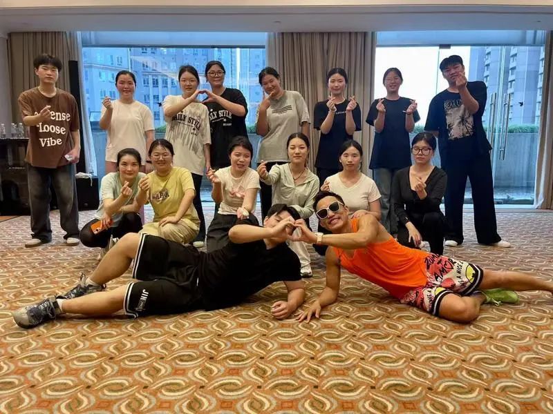 cAvg, 浦官方微信, com