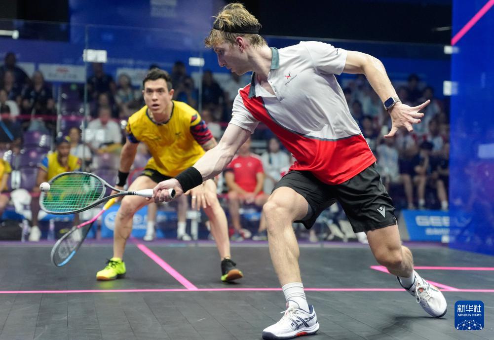 斯战胜瑞士, 手罗德里格