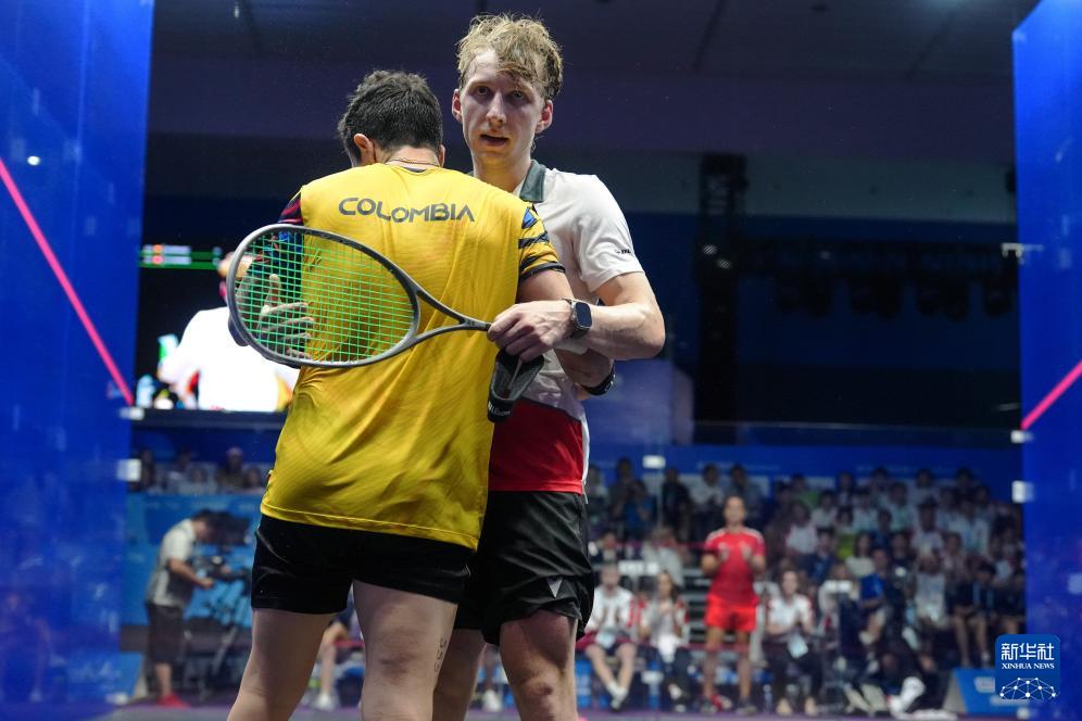 msn, 选手施泰因, 新华社记者