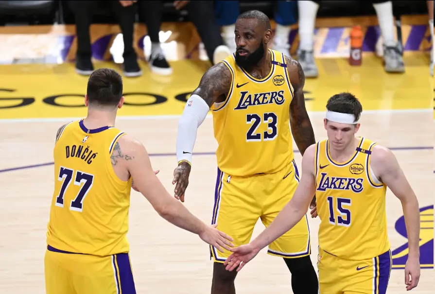 前锋, 佩林卡需为, yid