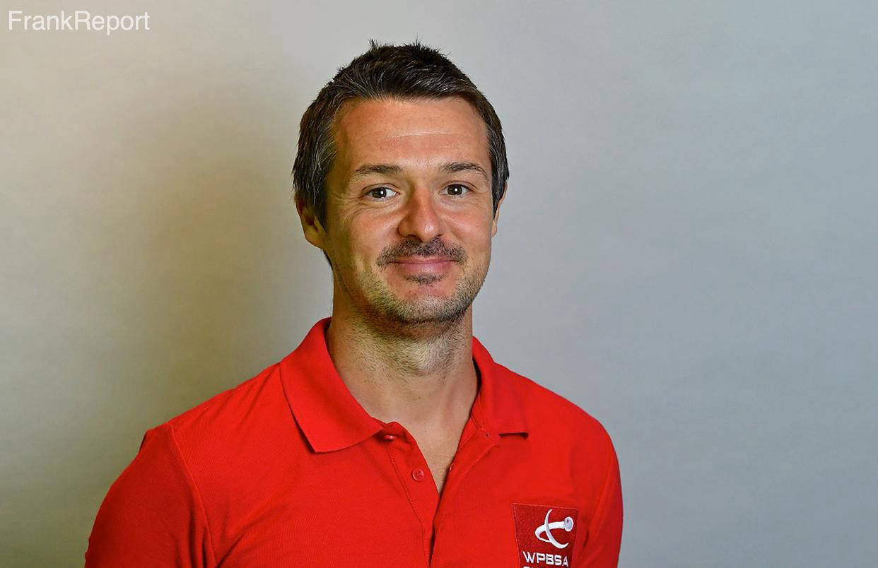 文的英格兰, 可以牺牲一, 用自身长处