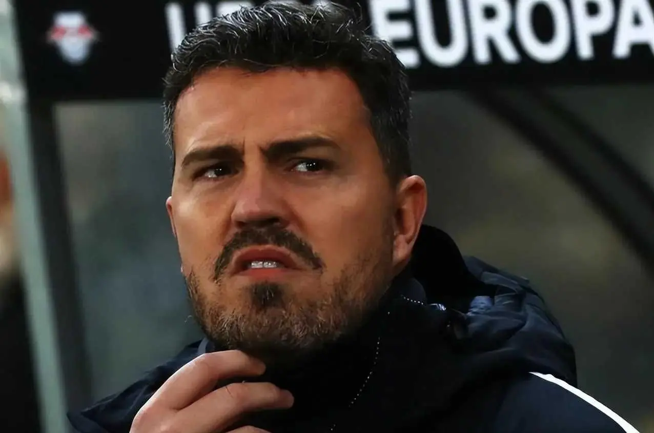 中国足协顾, 哈维尔 中国足协顾, 哈维尔