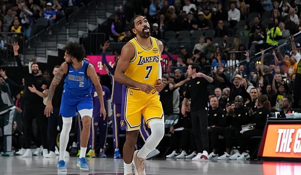 替补球员们 替补球员们